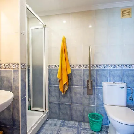 En Edificio Torresol, 1ª Linea De Playa En Apartment Nerja